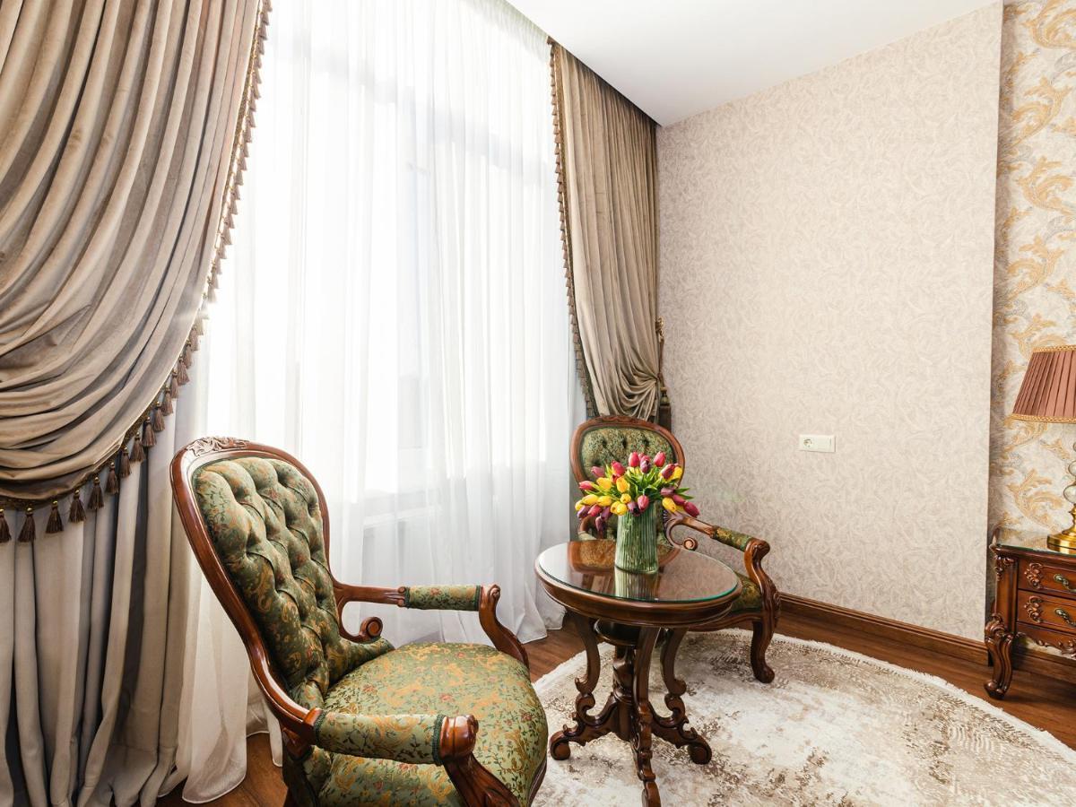 Gregory Hotel Dendrarium Park Chişinău Extérieur photo