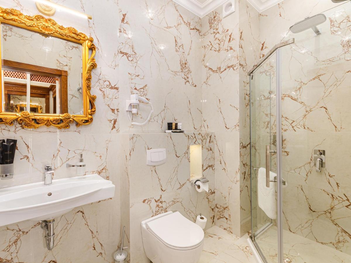 Gregory Hotel Dendrarium Park Chişinău Extérieur photo