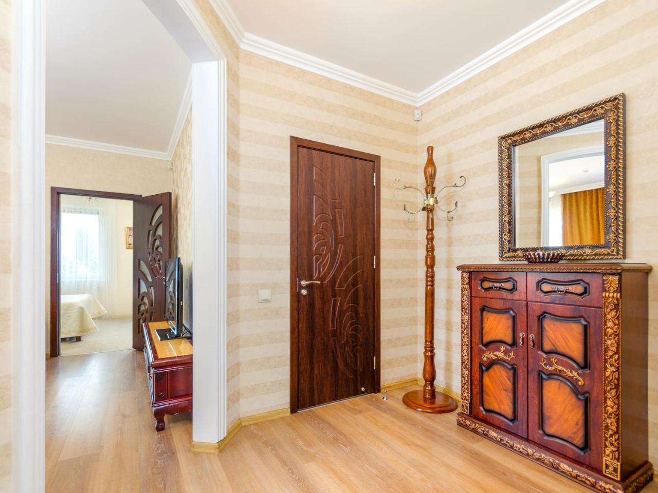 Gregory Hotel Dendrarium Park Chişinău Extérieur photo