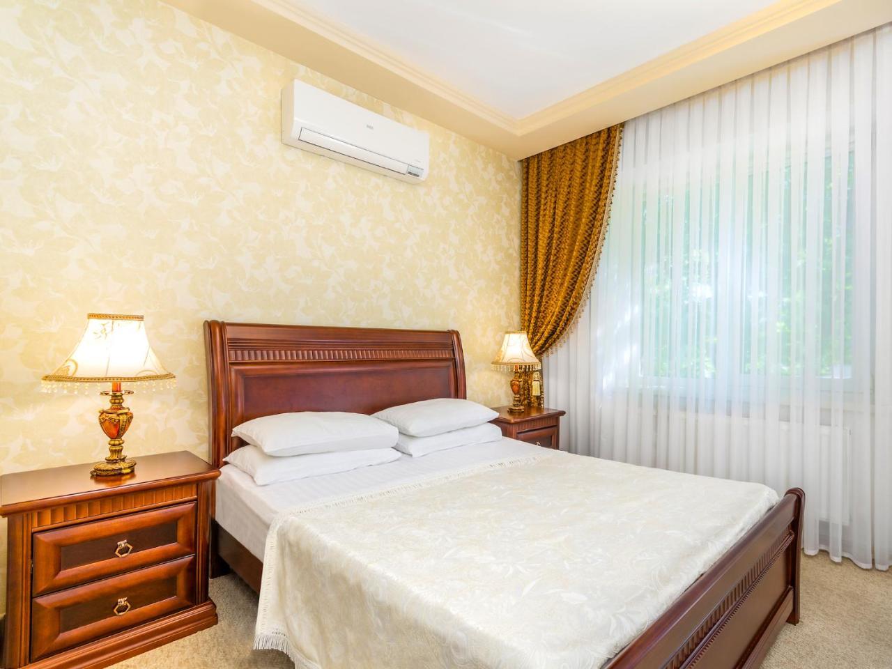 Gregory Hotel Dendrarium Park Chişinău Extérieur photo